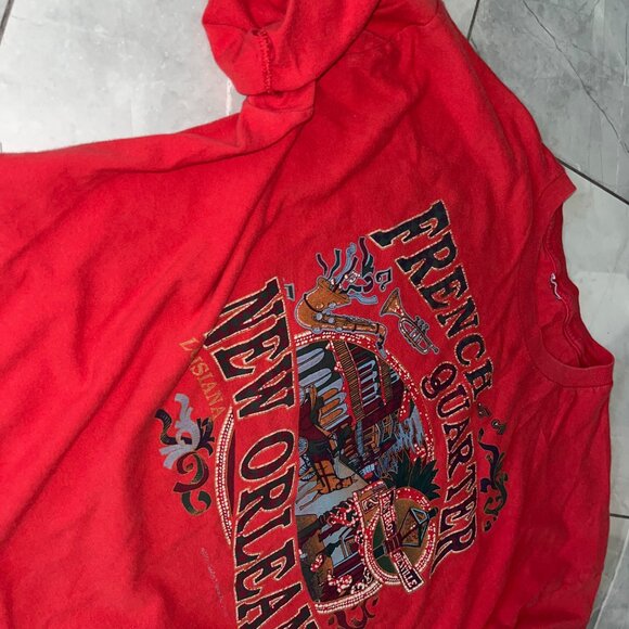 Vintage 2001 French Quarter New Orleans Red Graphic Tee - Picture 3 of 4